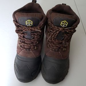 Boys' Size 7 Snow/Rain Boots